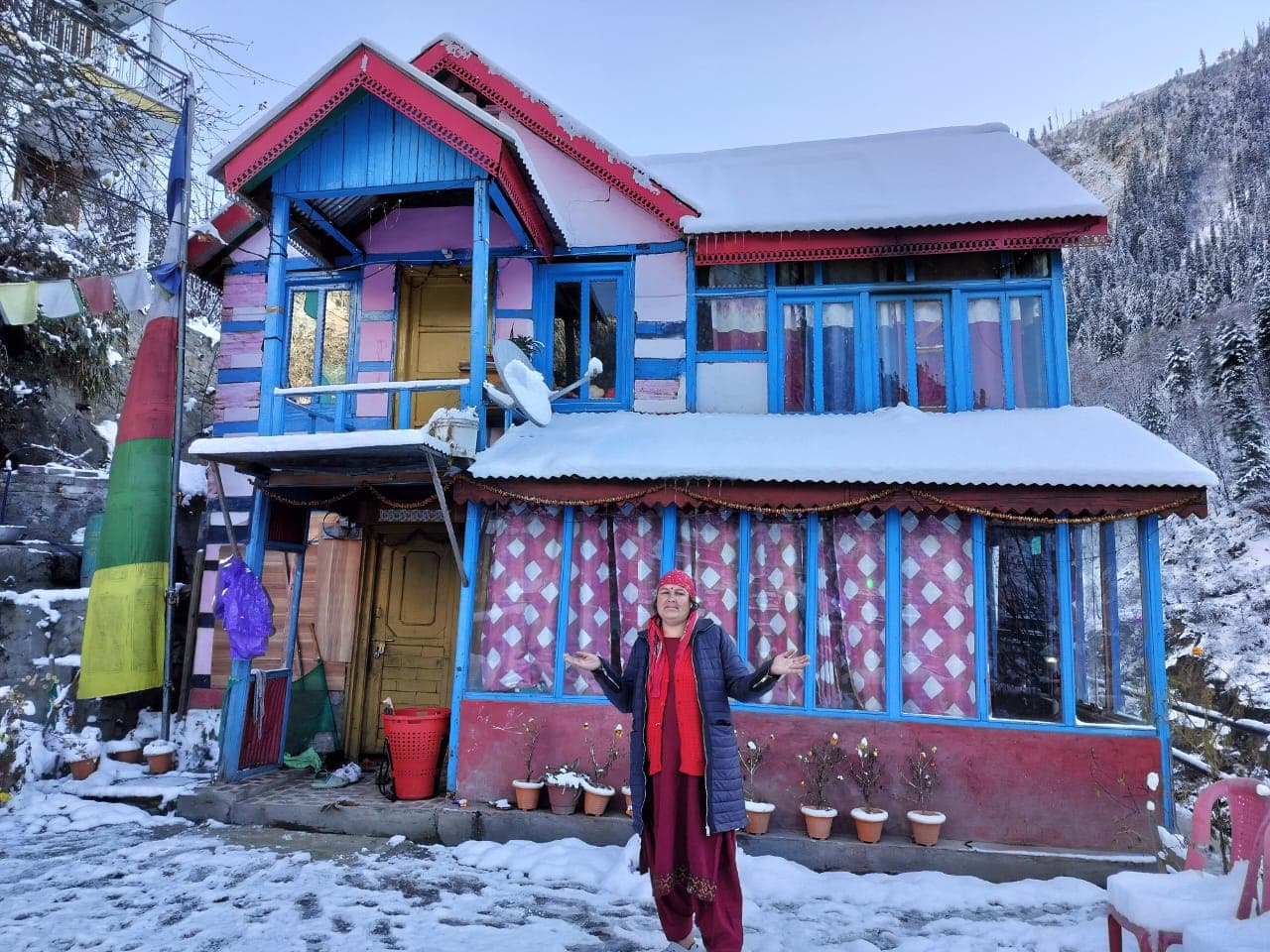 Valley View Homestay overlooking the Parvati Valley
